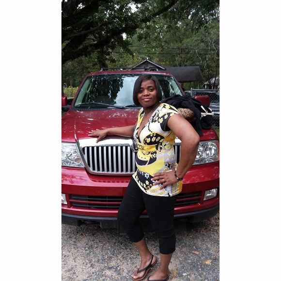 Meet your Posher, Ruby - Picture 1 of 1